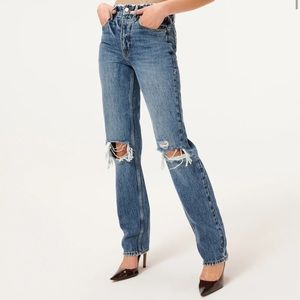 Good American NWT Slim Leg Jeans